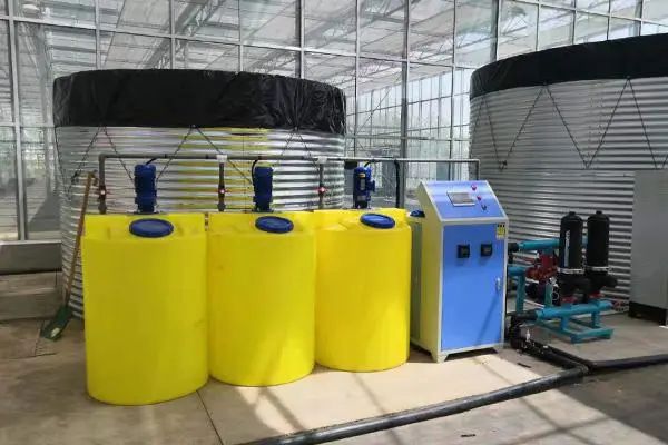 Integrated water and fertilizer dosing equipment